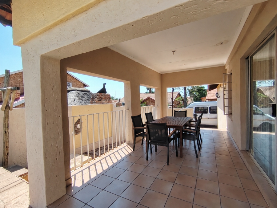 3 Bedroom Property for Sale in Safari Gardens North West